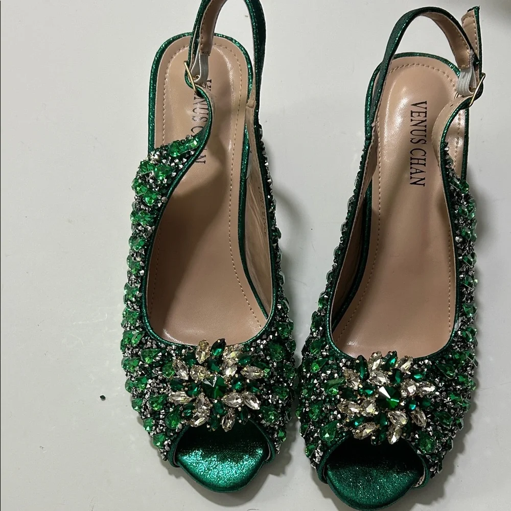 Green Embellished Women's Heels - Picture 14 of 17